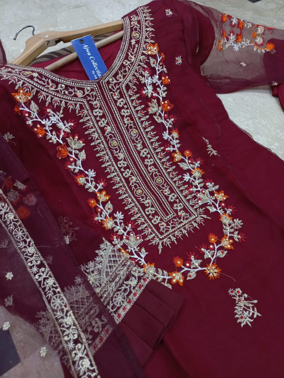 3Pcs Embroidered Handwork Suit