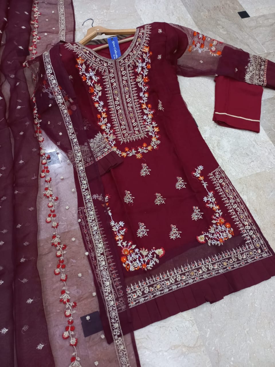 3Pcs Embroidered Handwork Suit