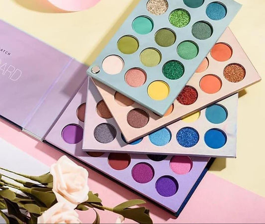 4 Fold Eyeshadow Palette
