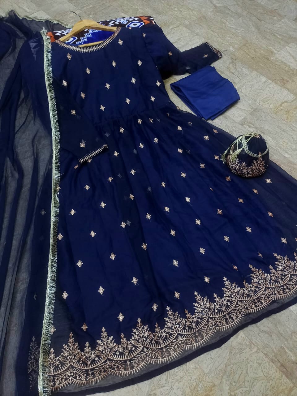 Embroidered Maxi With Potli