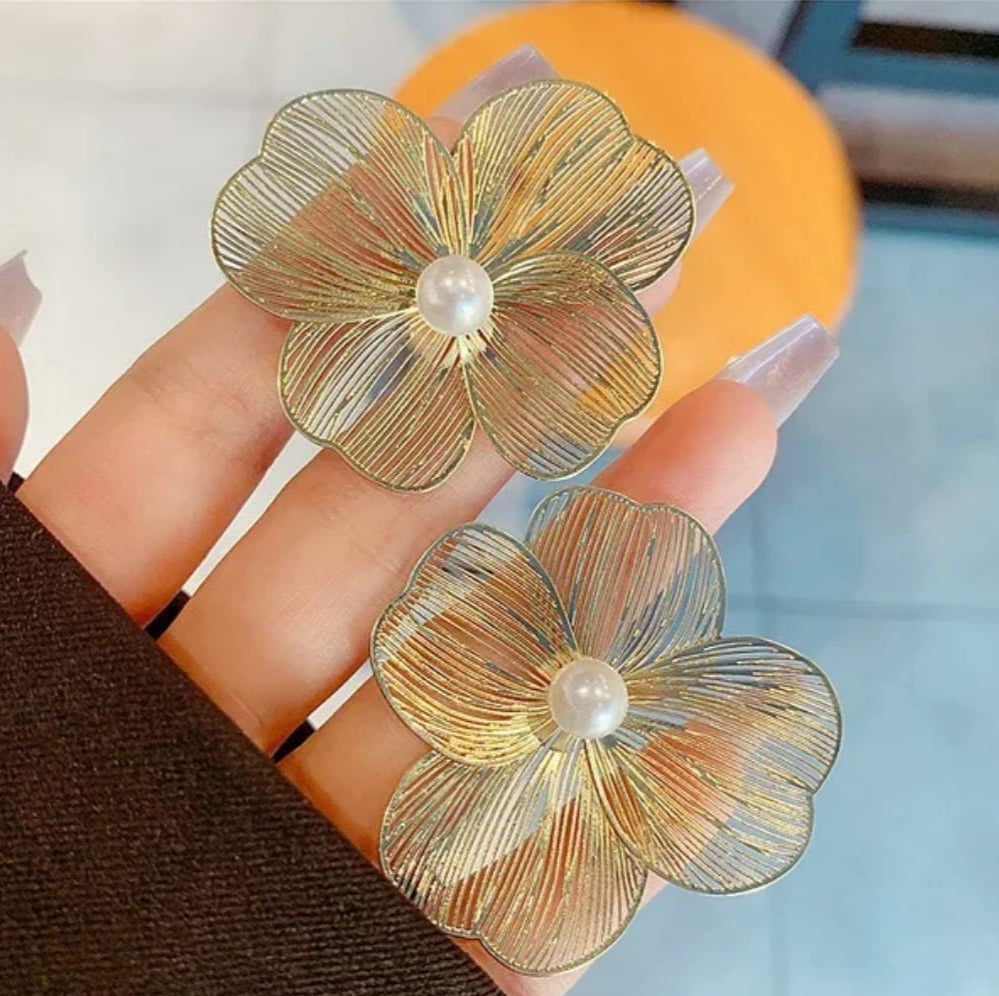 Flower Ear Tops