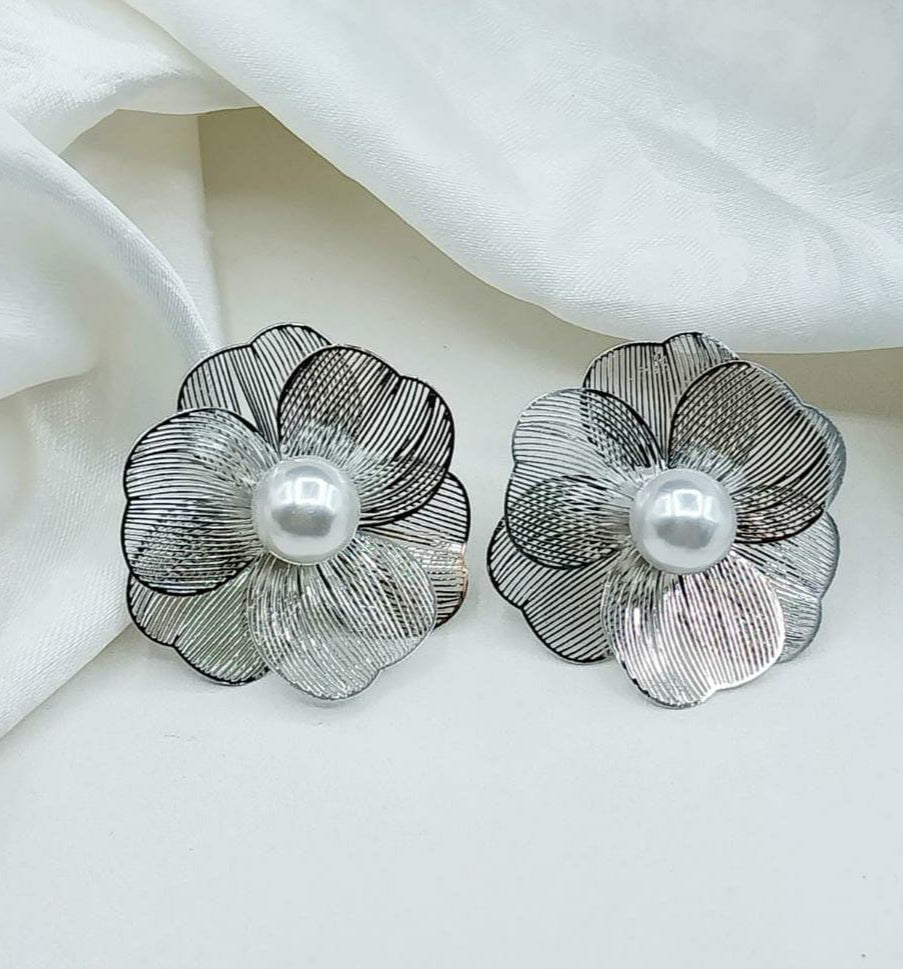 Flower Ear Tops