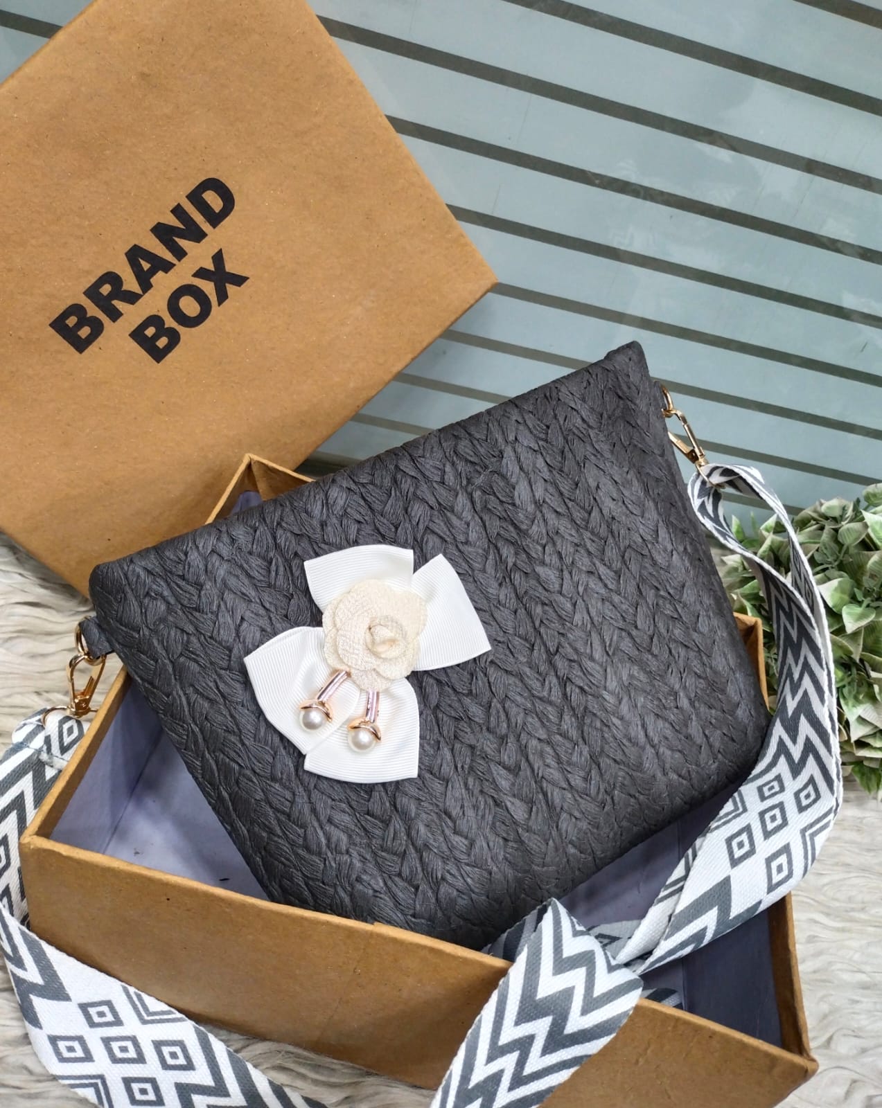 Hand Clutch-Crossbody