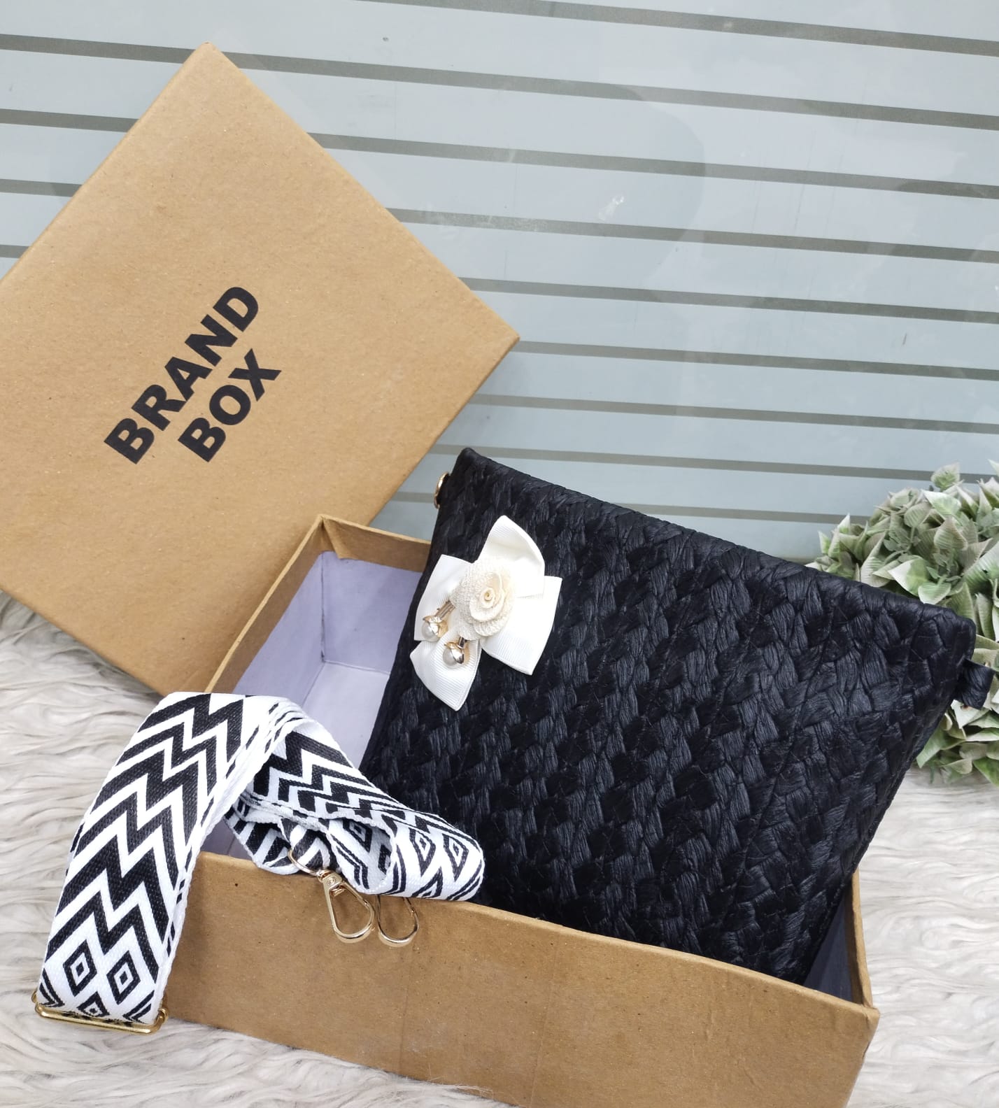 Hand Clutch-Crossbody