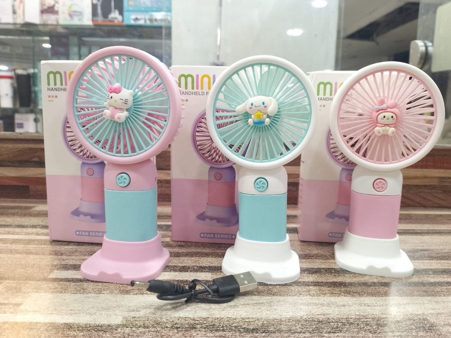 Mini handheld fan
