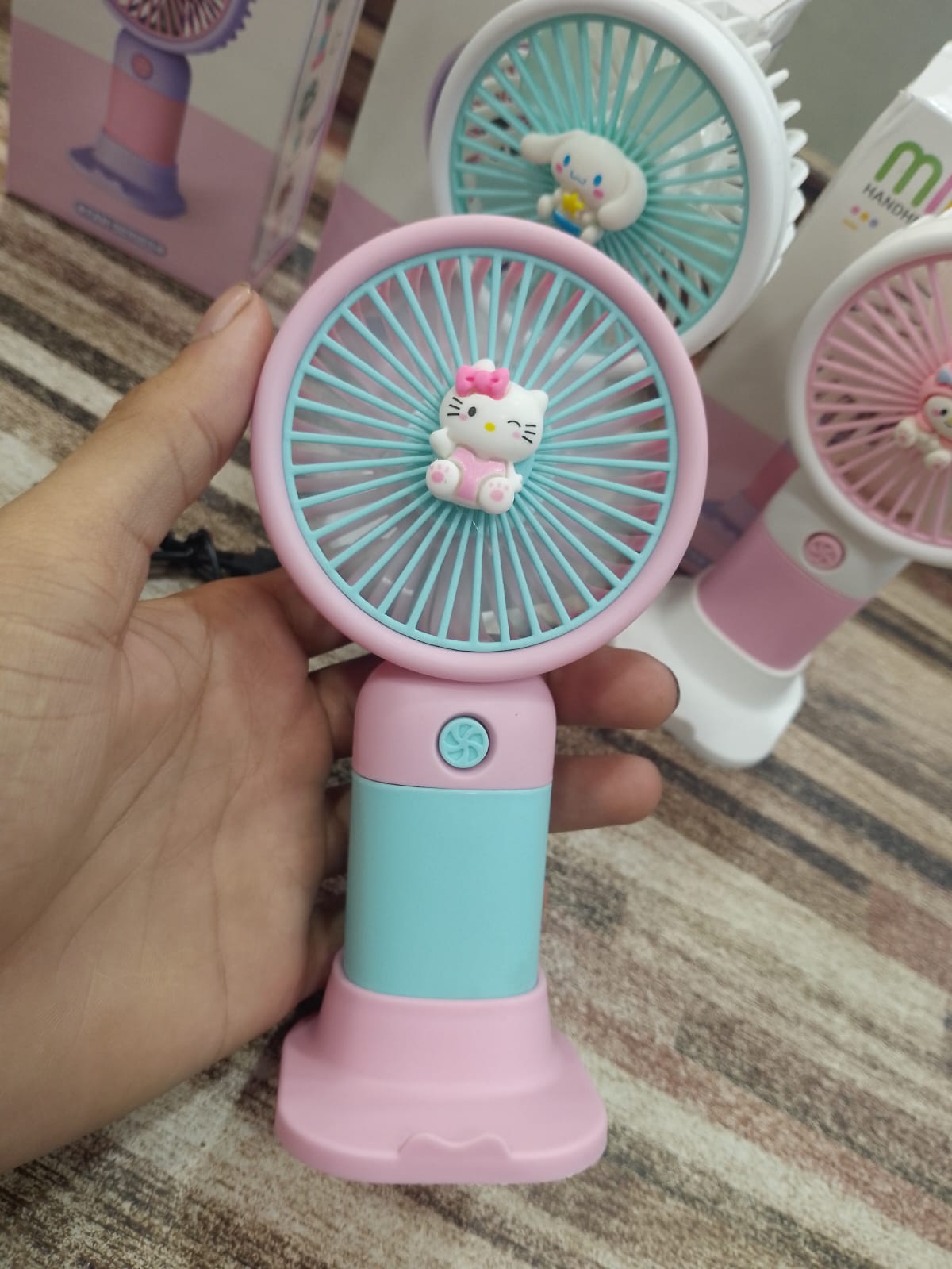 Mini handheld fan