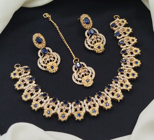 Stylish Necklace Set