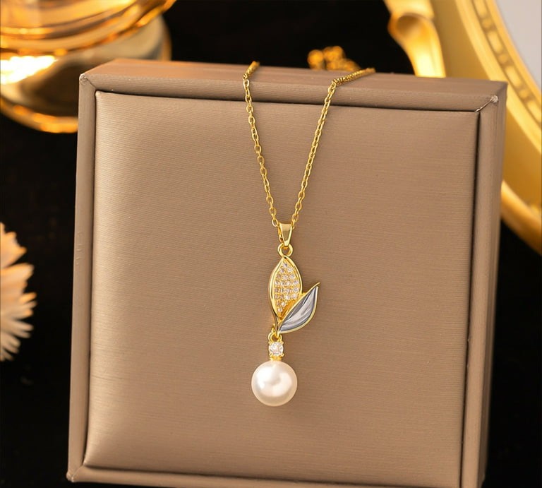 Pearl Locket Chain