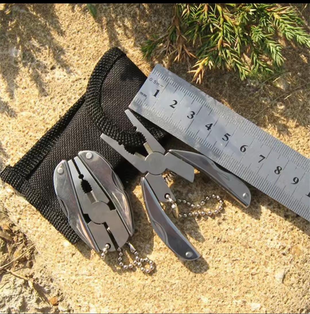 Pliers Knife Keychain