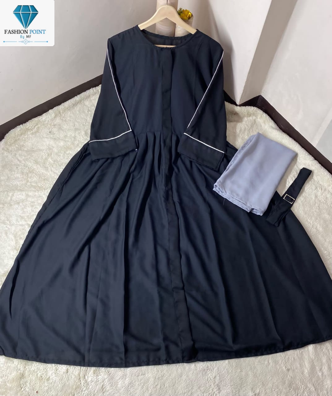 Front Platted Zip Abaya