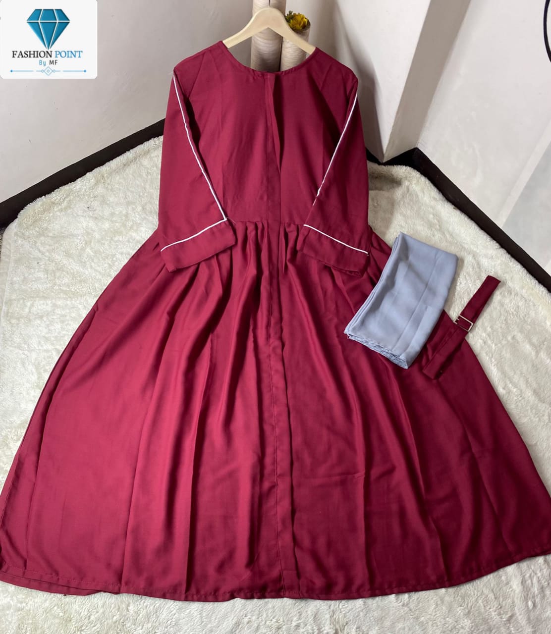Front Platted Zip Abaya
