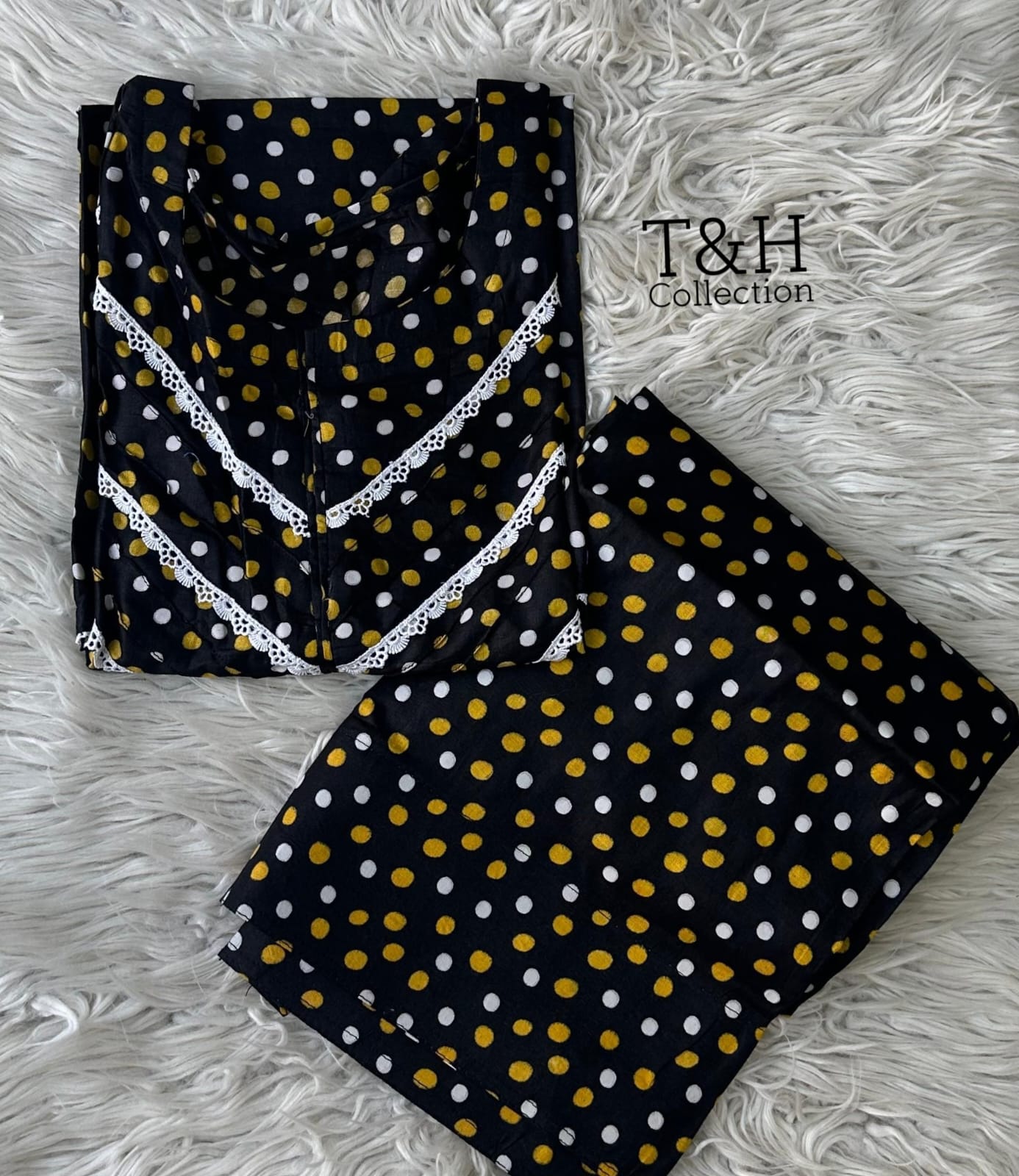 2 pcs Farshi Lawn