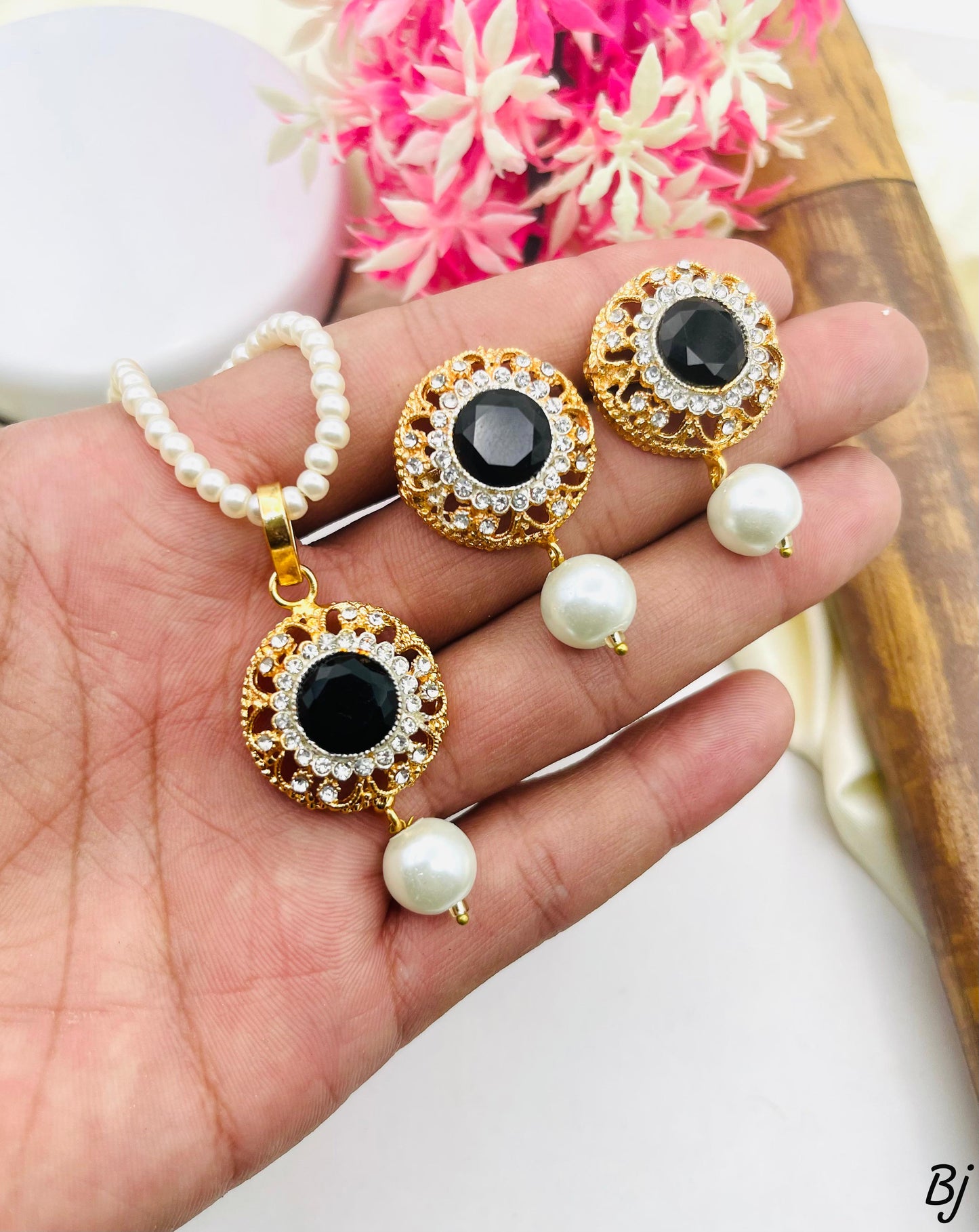Zircon Locket Set