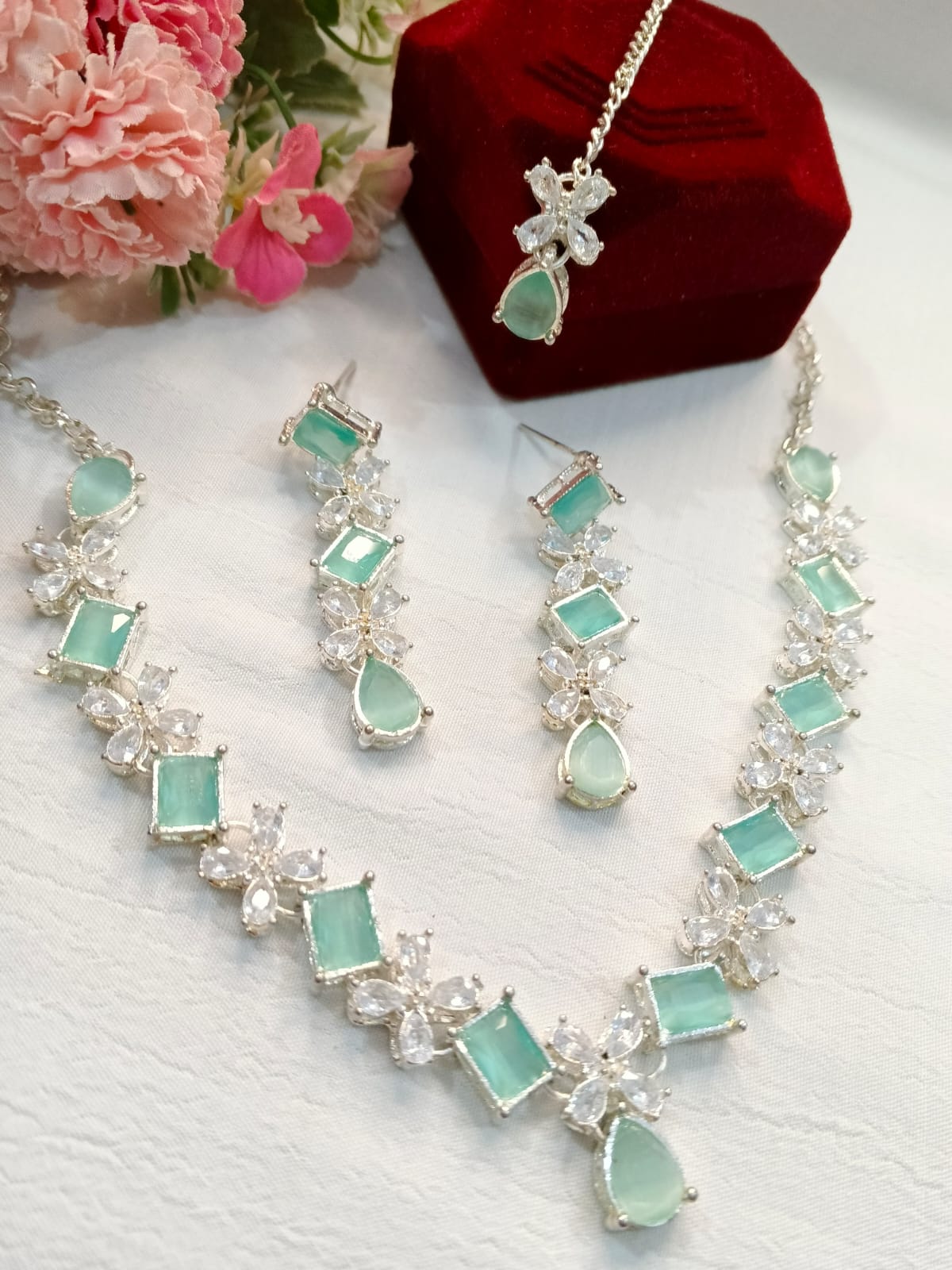 Zircon Set
