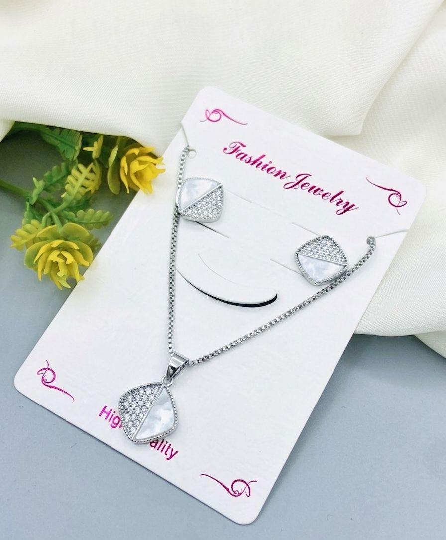 Zircon Stone Locket Set