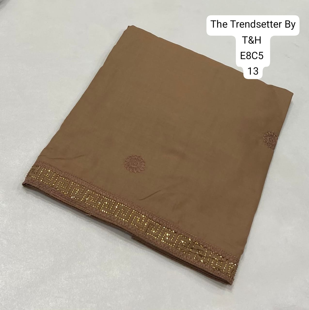 EMBROIDERY CHADDAR