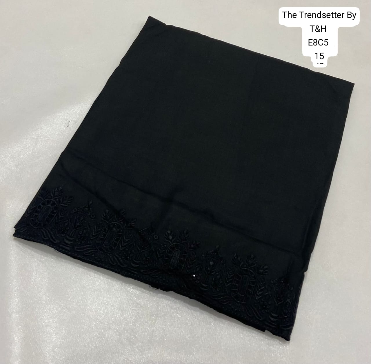 EMBROIDERY CHADDAR