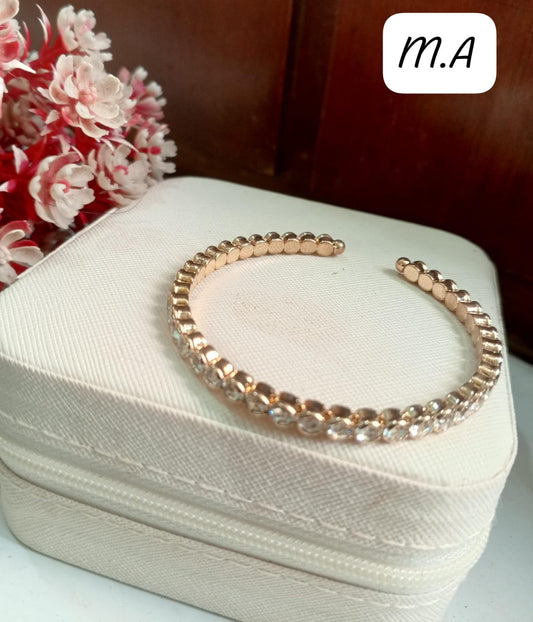 Beautiful Girls Handcuff