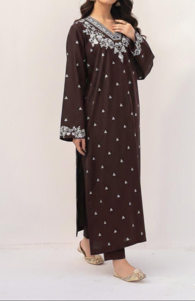 2-Piece Embroidered Suit