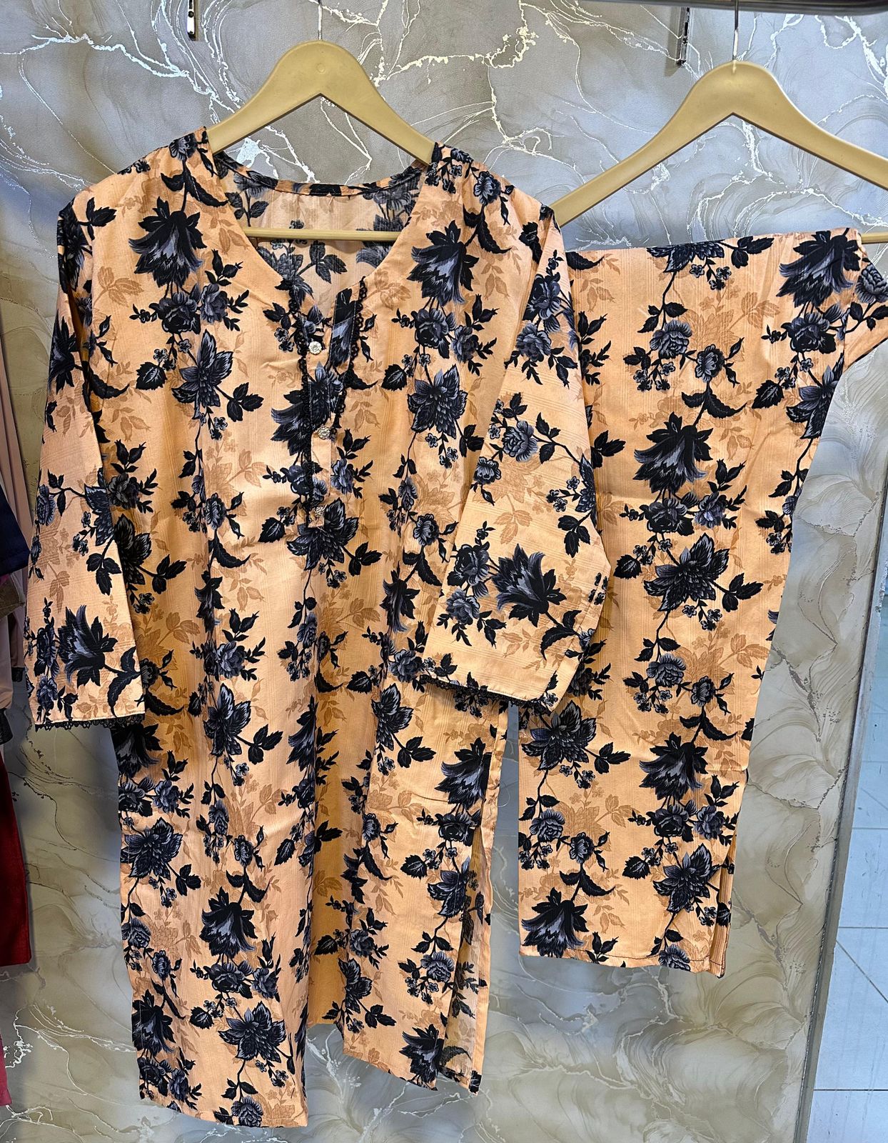 2-Piece Printed Suit