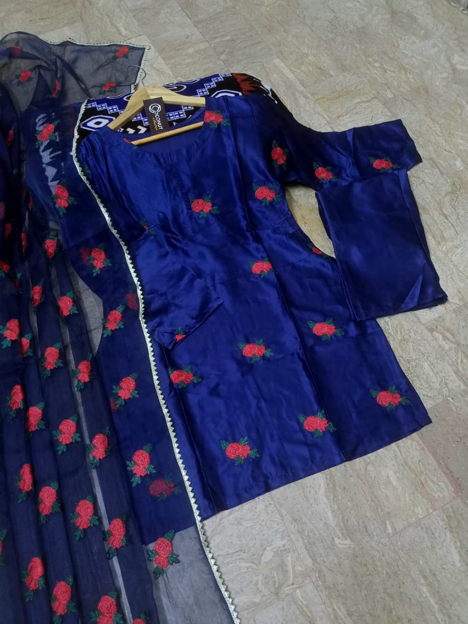 3PCs  Embroidery Suit
