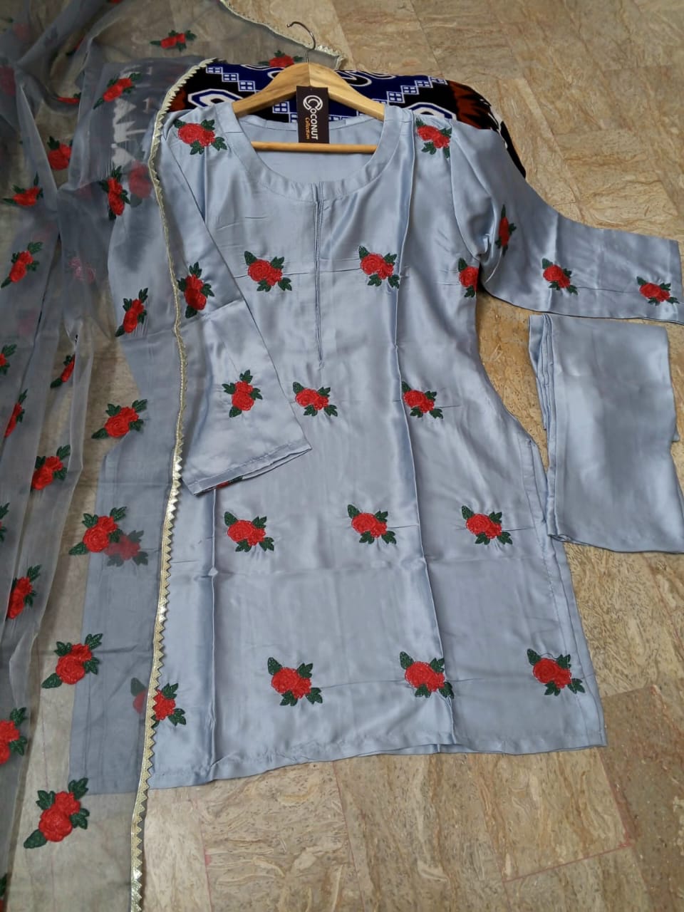 3PCs  Embroidery Suit