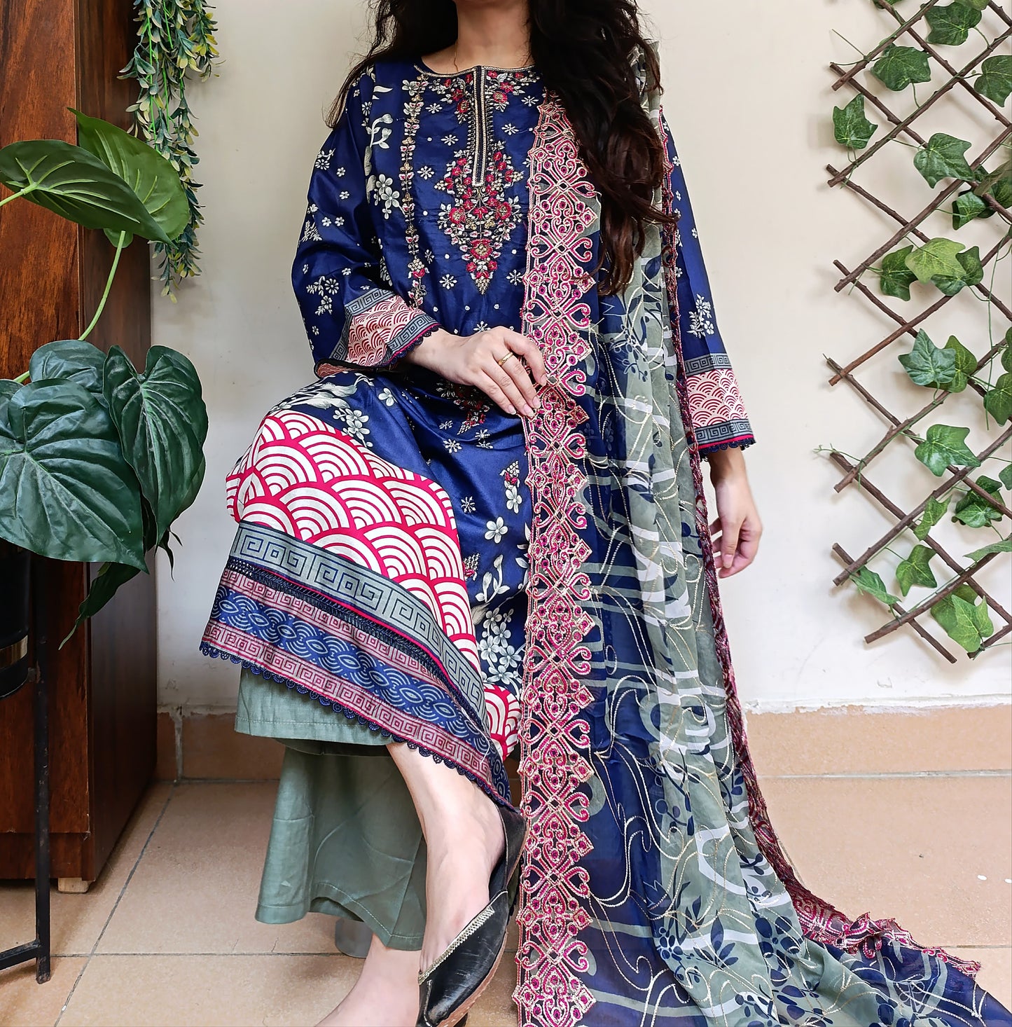 3 Pcs Cut Work Suit