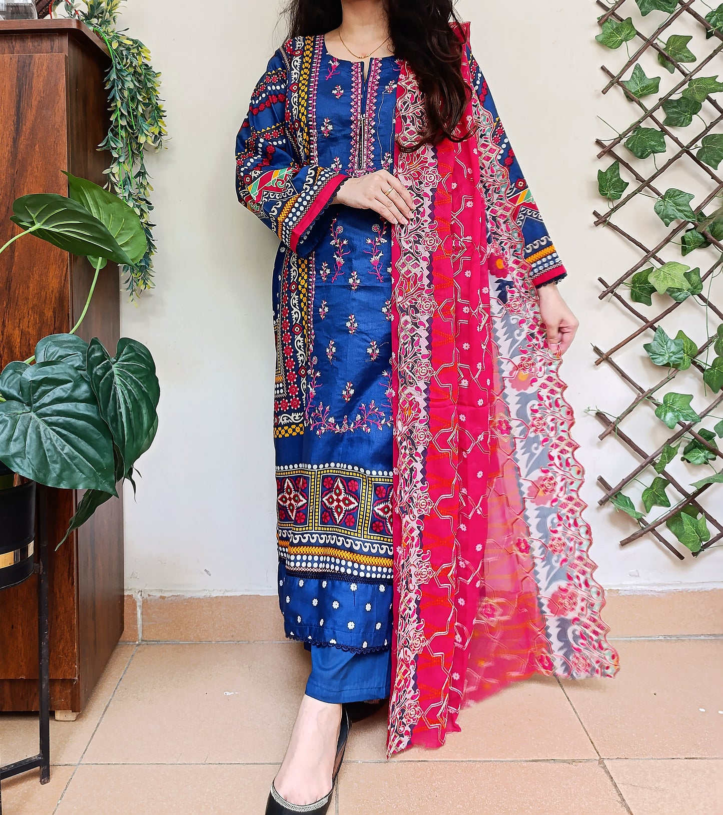 3 Pcs Cut Work Suit