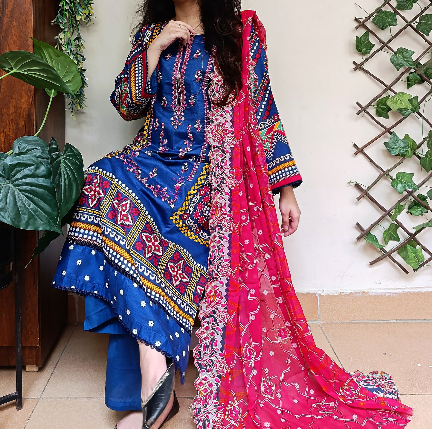 3 Pcs Cut Work Suit
