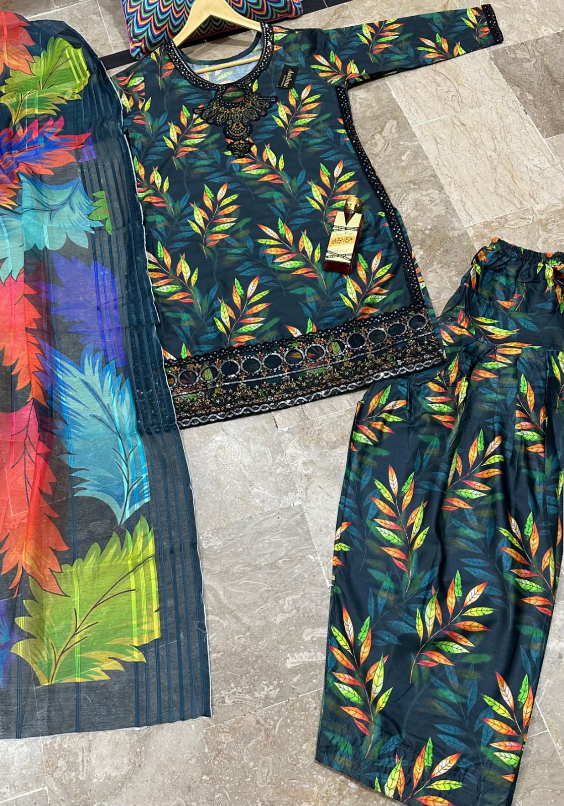 3Pcs Floral Collection
