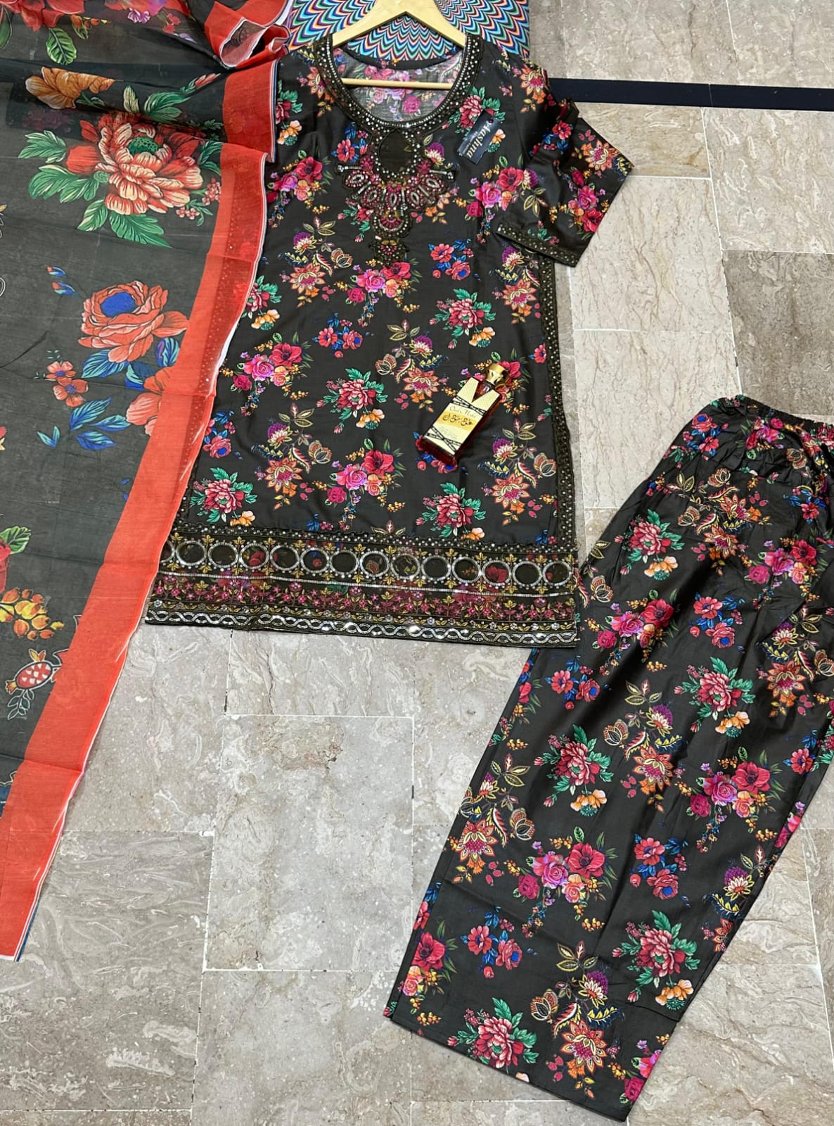 3Pcs Floral Collection