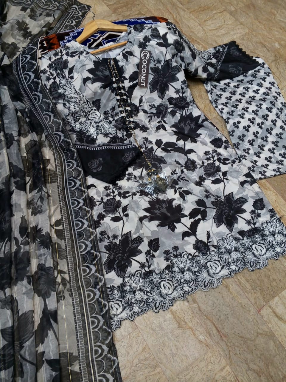 3Pcs Handwork Suit