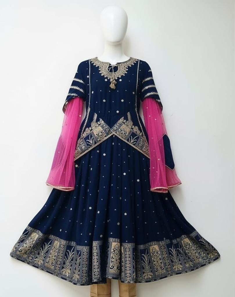 3Pcs Heavy Embroidered Suit