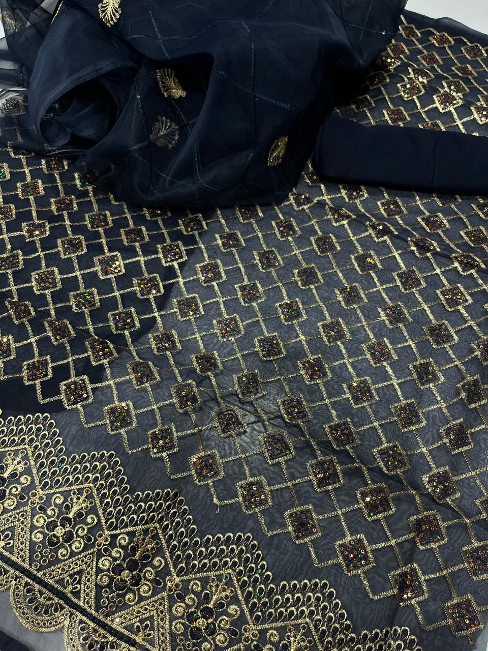 3Pcs Unstitched Suit