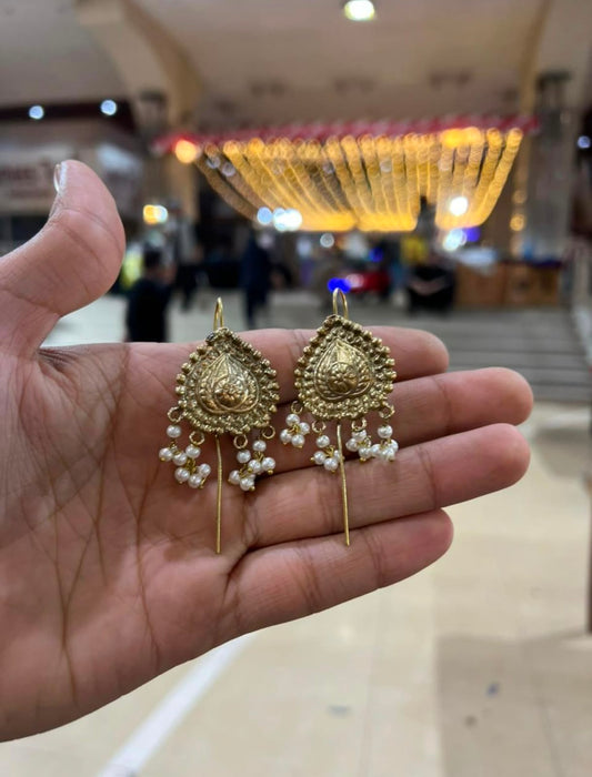 Antique Pearl Needle Earring
