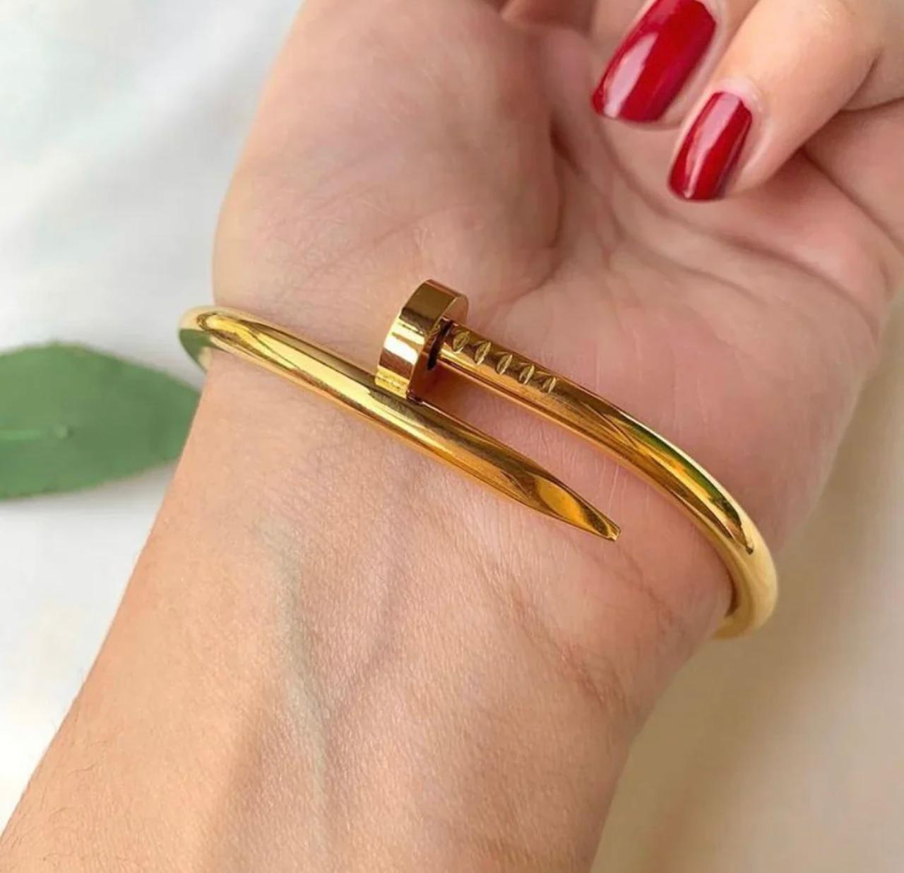 Cartier Nail Openable Bangle
