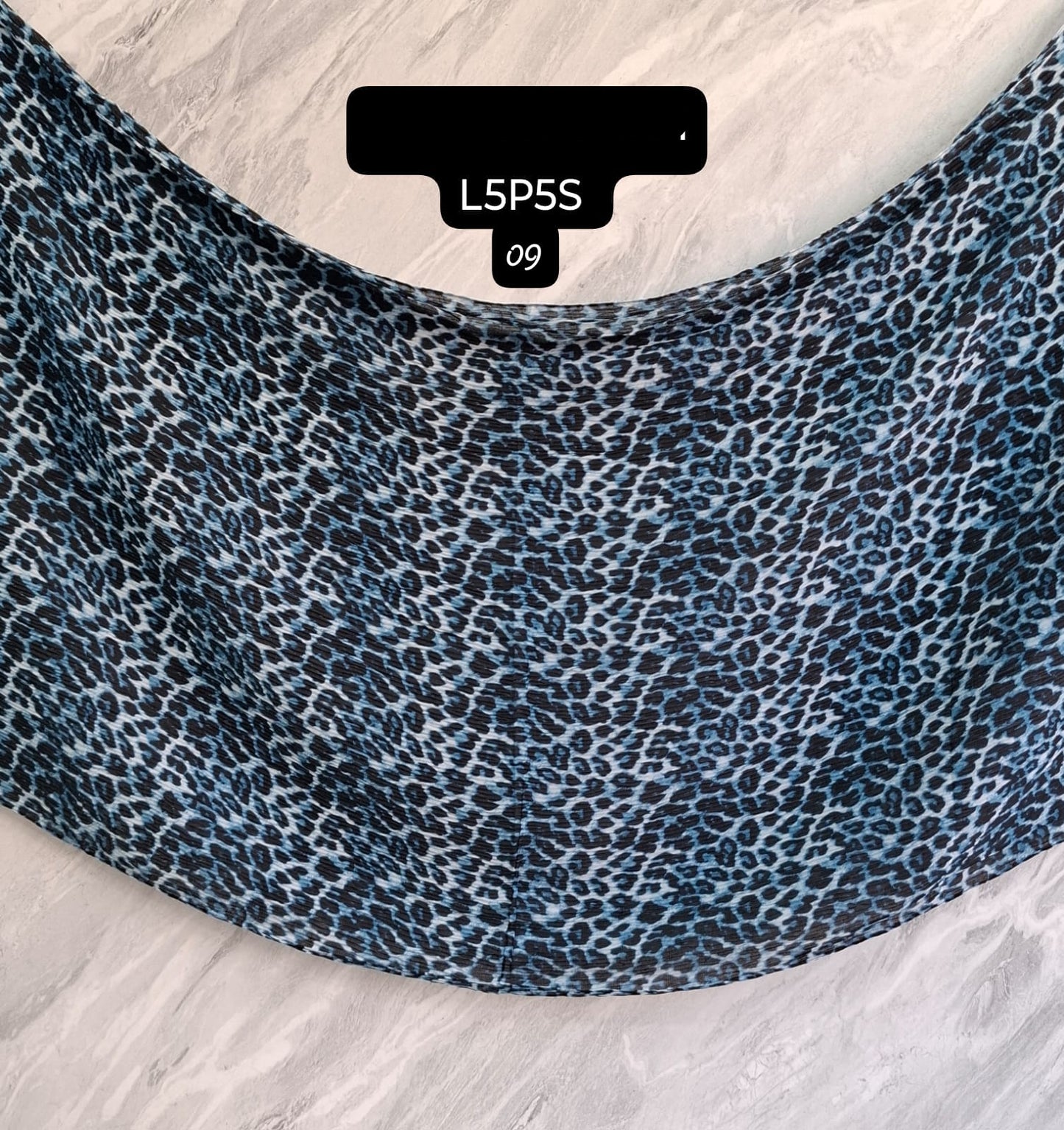 Crinkle Lawn Scarf