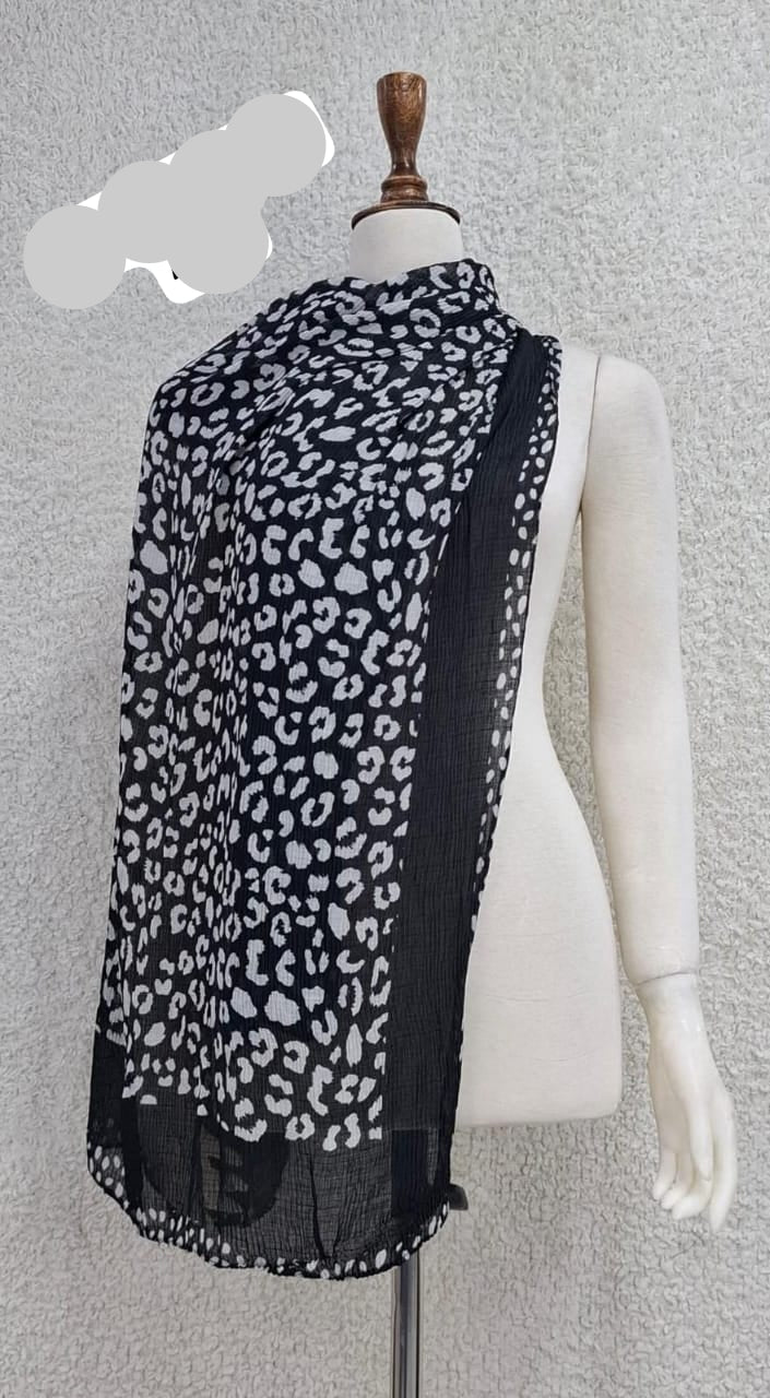 Crinkle Leopard Scarf