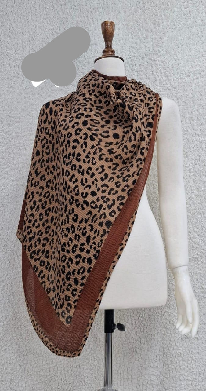 Crinkle Leopard Scarf