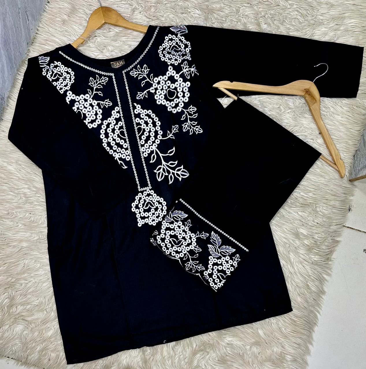 2 Pcs Embriodered Suit