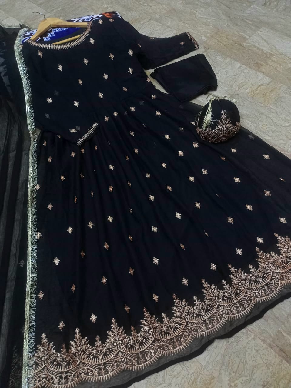 Embroidered Maxi With Potli