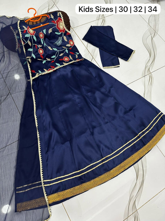 Embroidered Sleeves'less Top