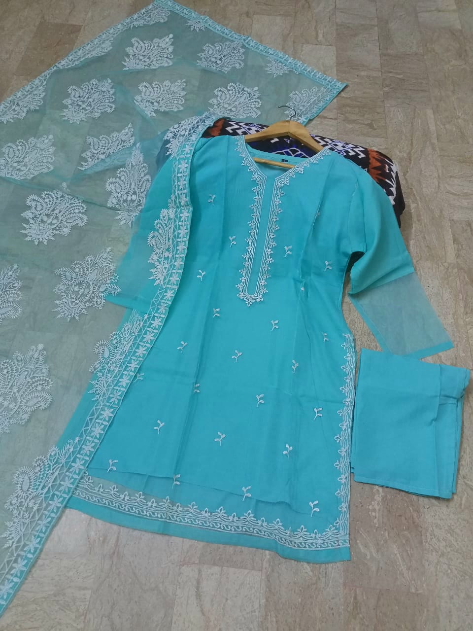3 PCs Embroidered Suit