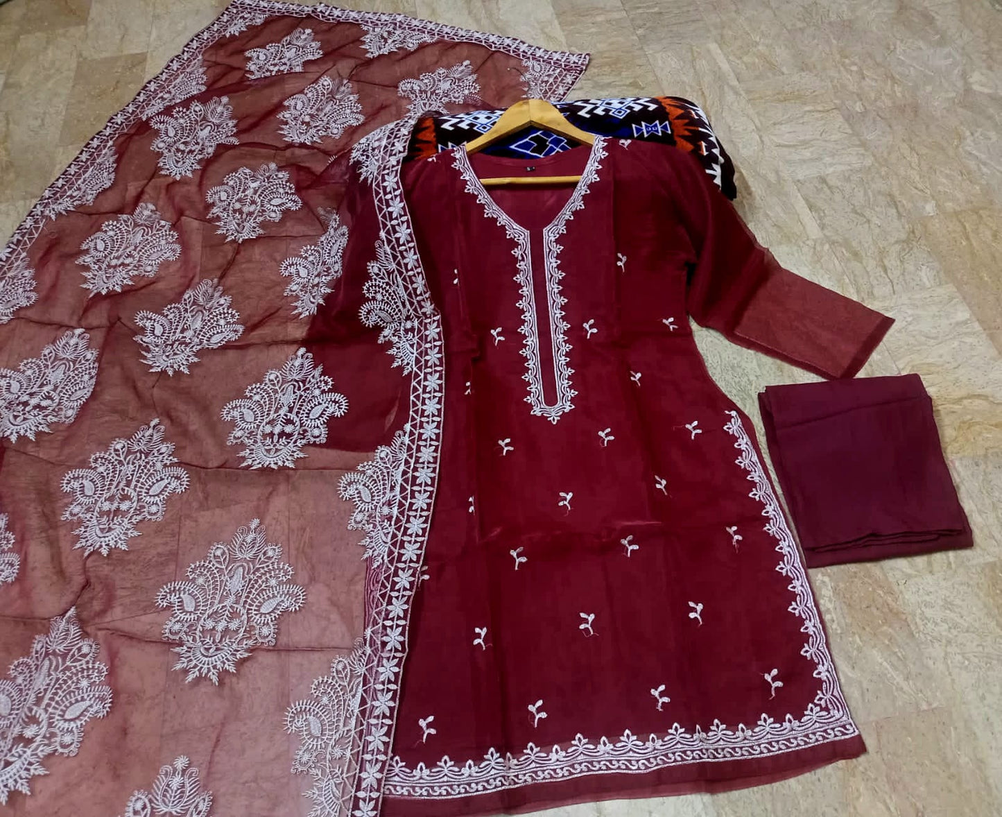3 PCs Embroidered Suit