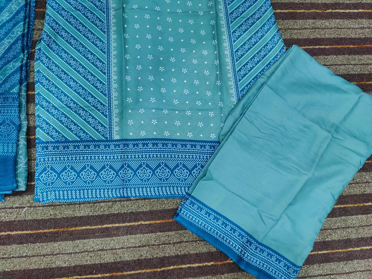 Embroidery 3pcs Suit