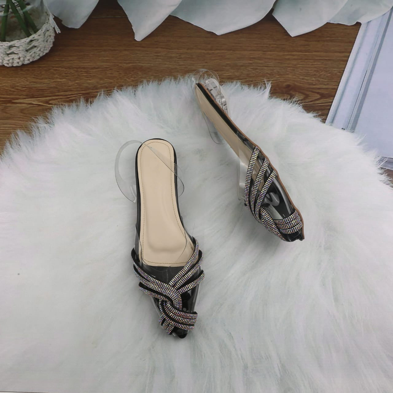 Glinting Pumps