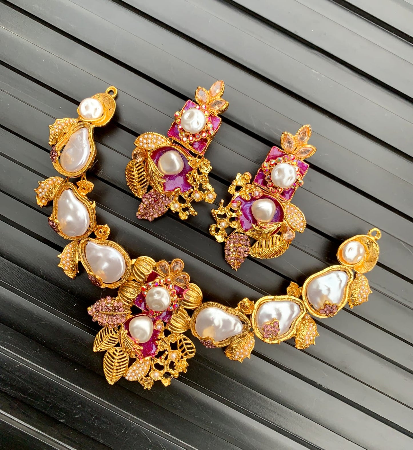 Mop Necklace Set