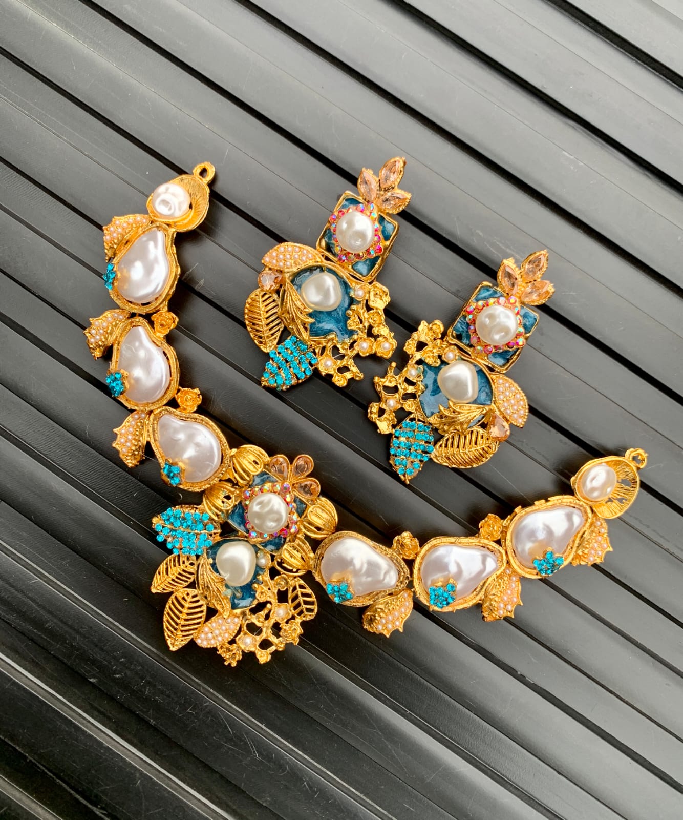 Mop Necklace Set