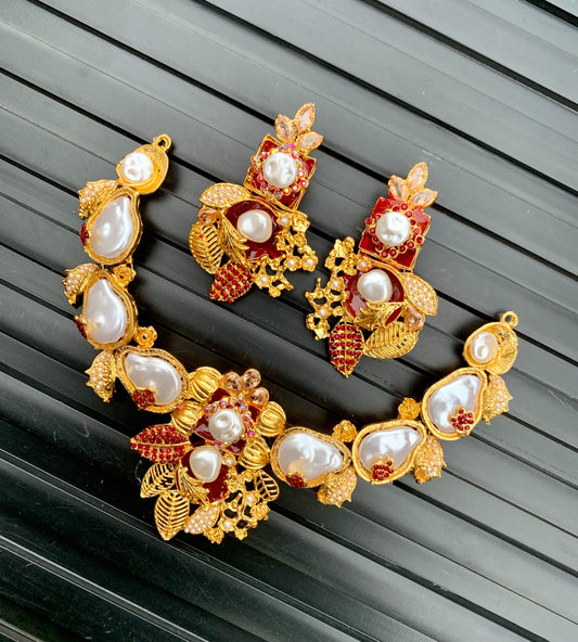 Mop Necklace Set