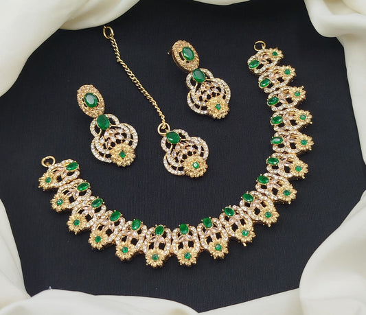 Stylish Necklace Set